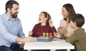 GIOCHI PREZIOSI ΕΠΙΤΡΑΠΕΖΙΟ ΠΑΙΧΝΙΔΙ Η ΩΡΑ ΤΗΣ ΑΛΗΘΕΙΑΣ 