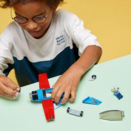 LEGO CITY: STUNT PLANE  60323