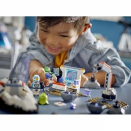 LEGO SPACESHIP AND ASTEROID DISCOVERY 204932