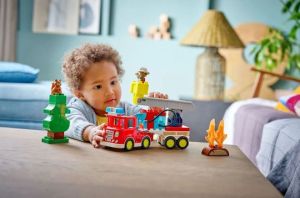 LEGO DUPLO FIRE TRUCK WITH HOSE AND FIREFIGHTER ΓΙΑ 2+ ΕΤΩΝ 28ΤΜΧ 10473